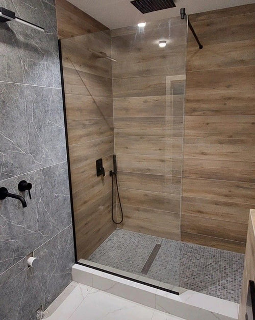 Perete dus tip walk-in